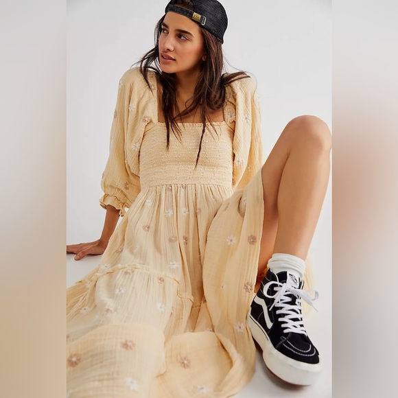 Free People Dresses & Skirts - Free People Dahlia Embroidered Maxi Dress